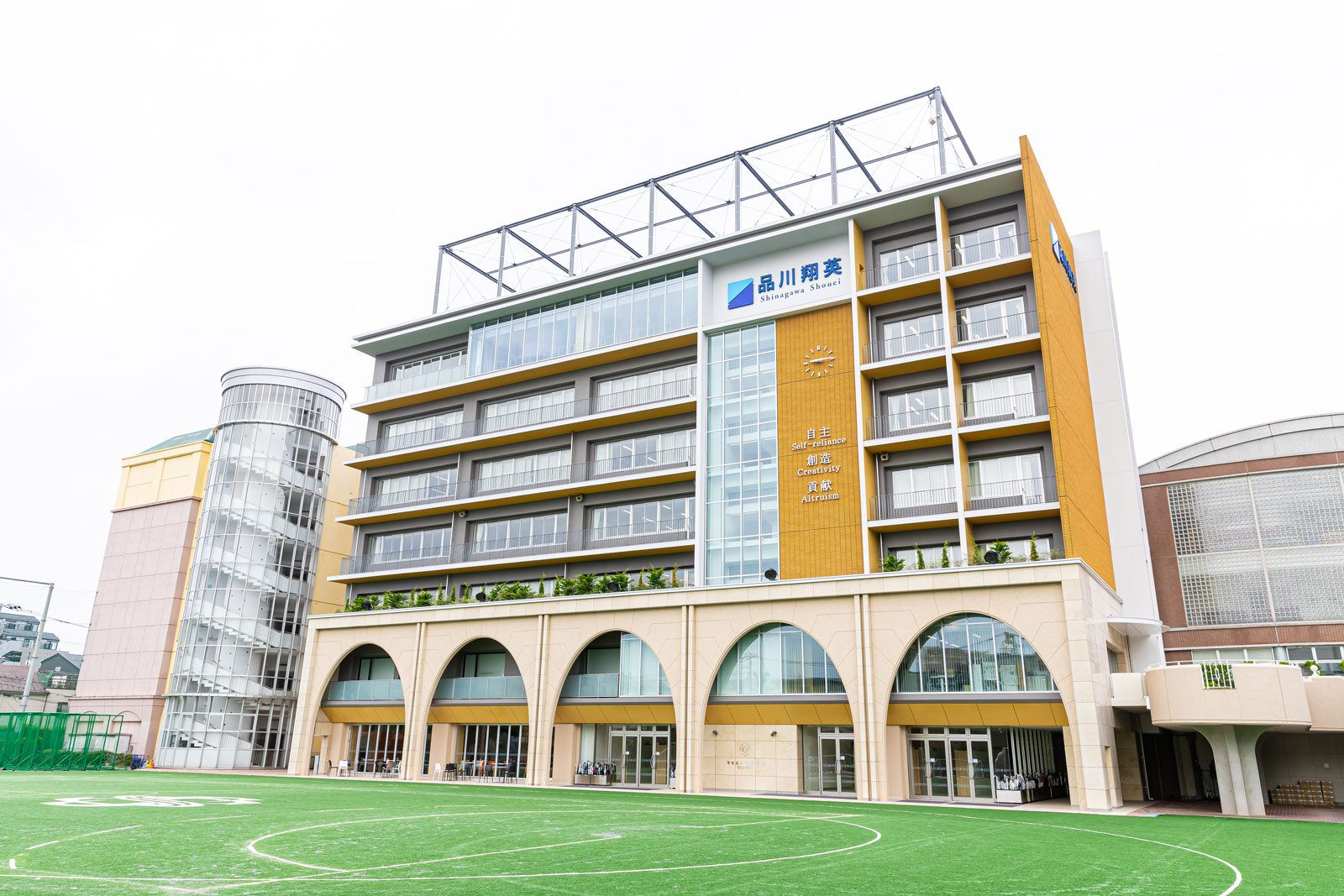 品川翔英中学校 校舎